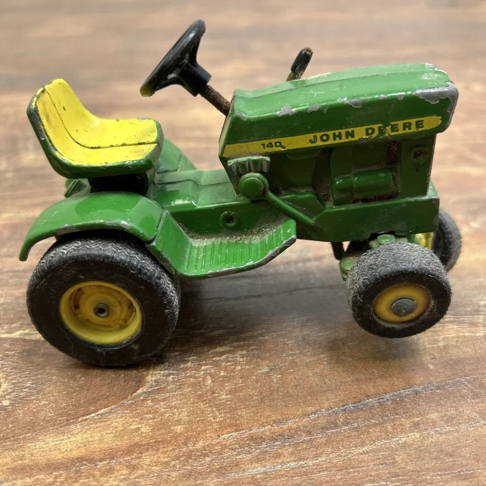 Vintage 1960's 70's Ertl John Deere 140 Lawn Garden Tractor W/ Dump Cart 1:16